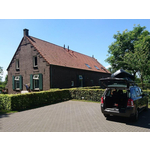 Modern ingerichte 6 persoons vakantiehuis gevestigd in een boerderij in Limburg.